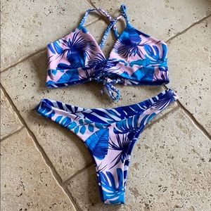 Blackbough Lihue Reservable Set